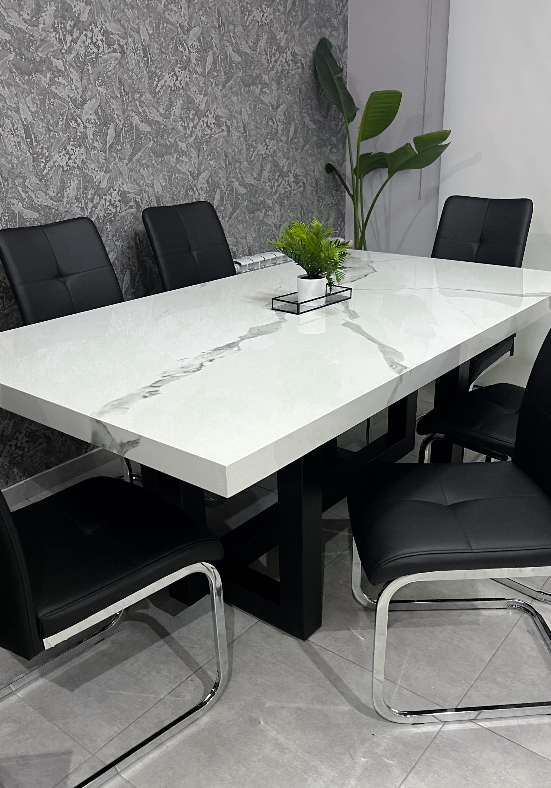 PORCELANATO CALACATA WHITE + HIERRO